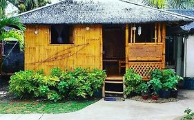 Hangout Beach Resort